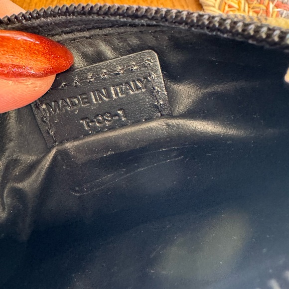 BURBERRY Cosmetic Case EUC - Picture 7 of 9